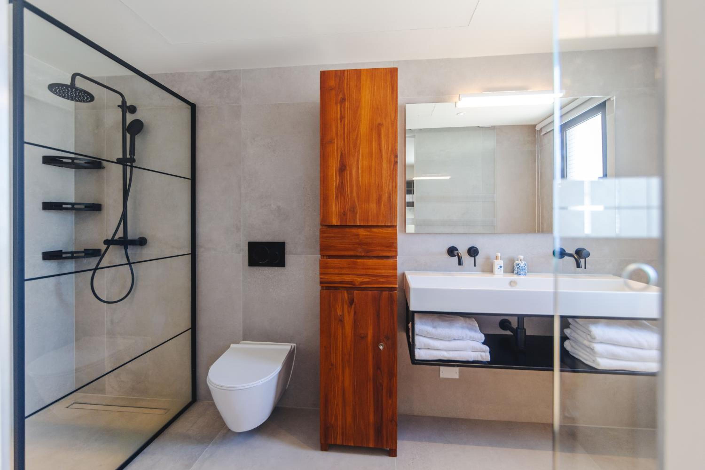 The Wharf Luxury Apartment NT 5F