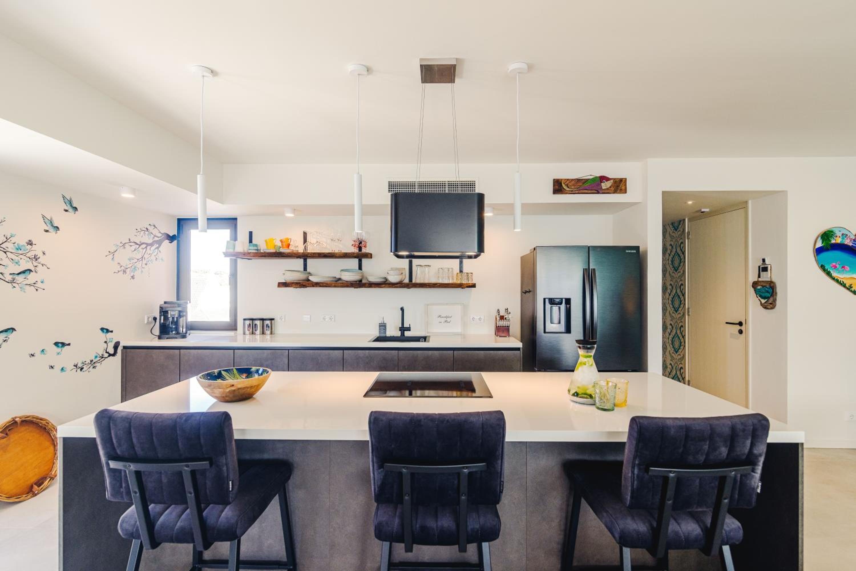 The Wharf Luxury Apartment NT 5F
