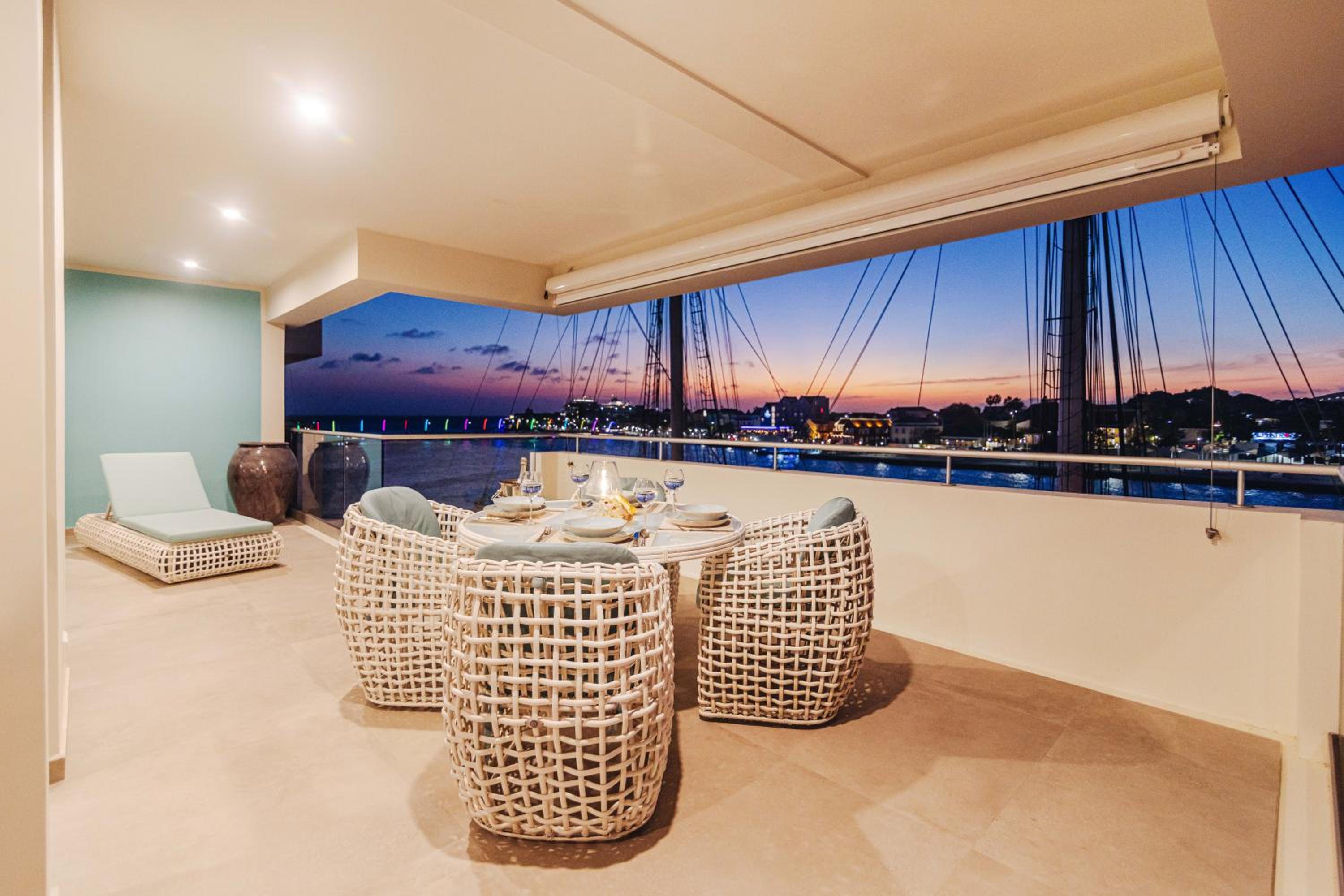 The Wharf Luxury Apartment NT 5F