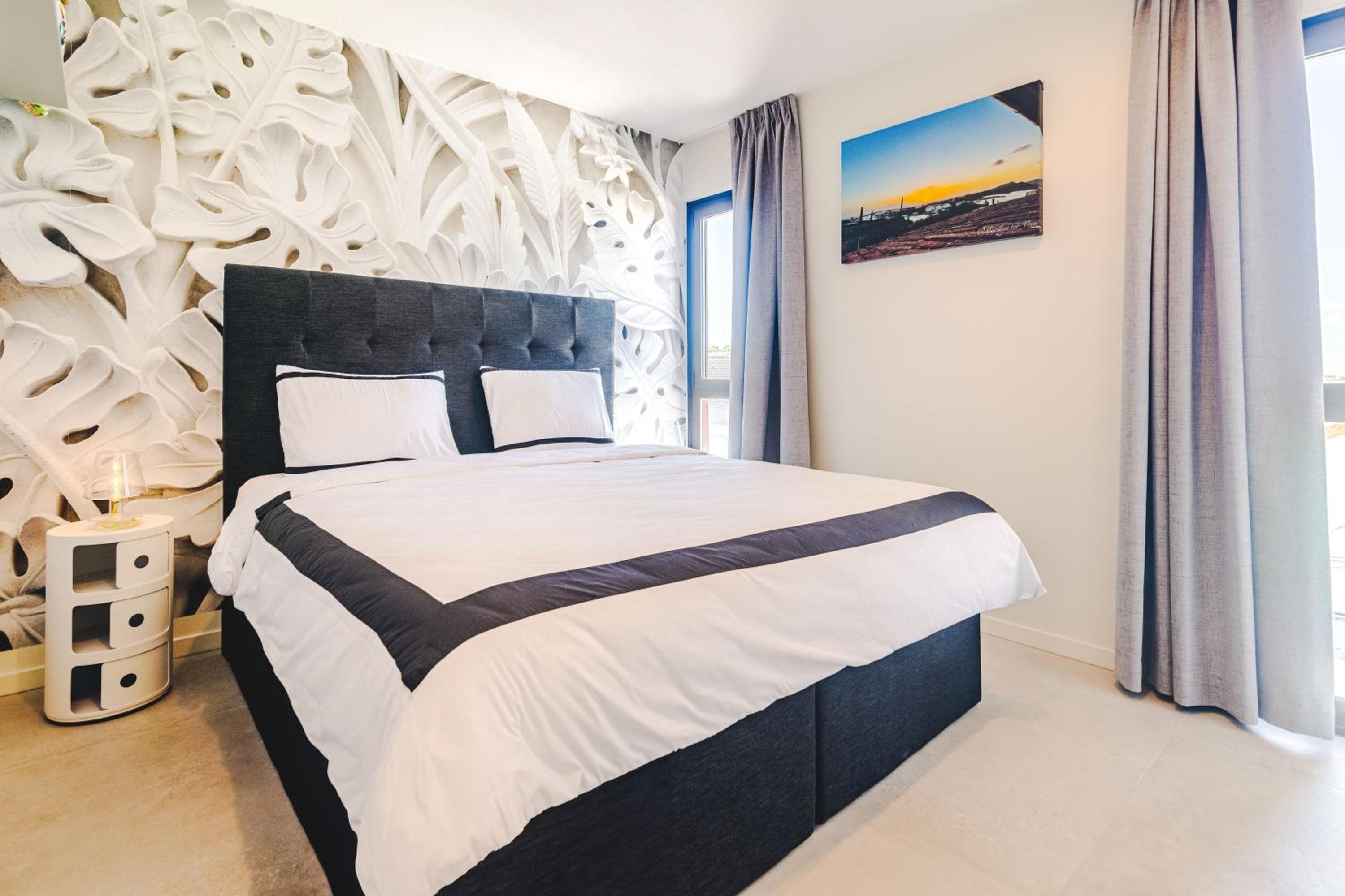 The Wharf Luxury Apartment NT 5F