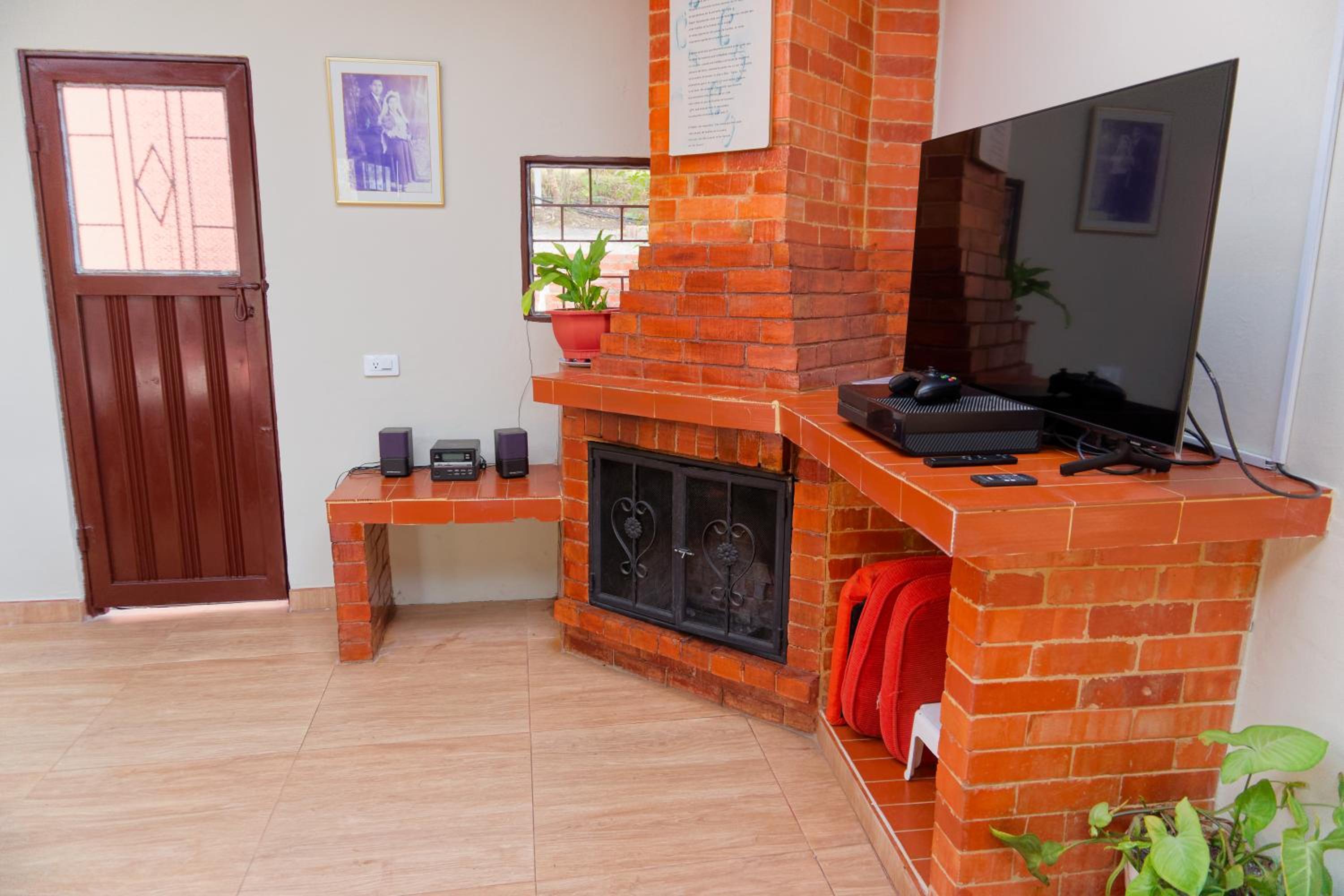 Casa Leo 