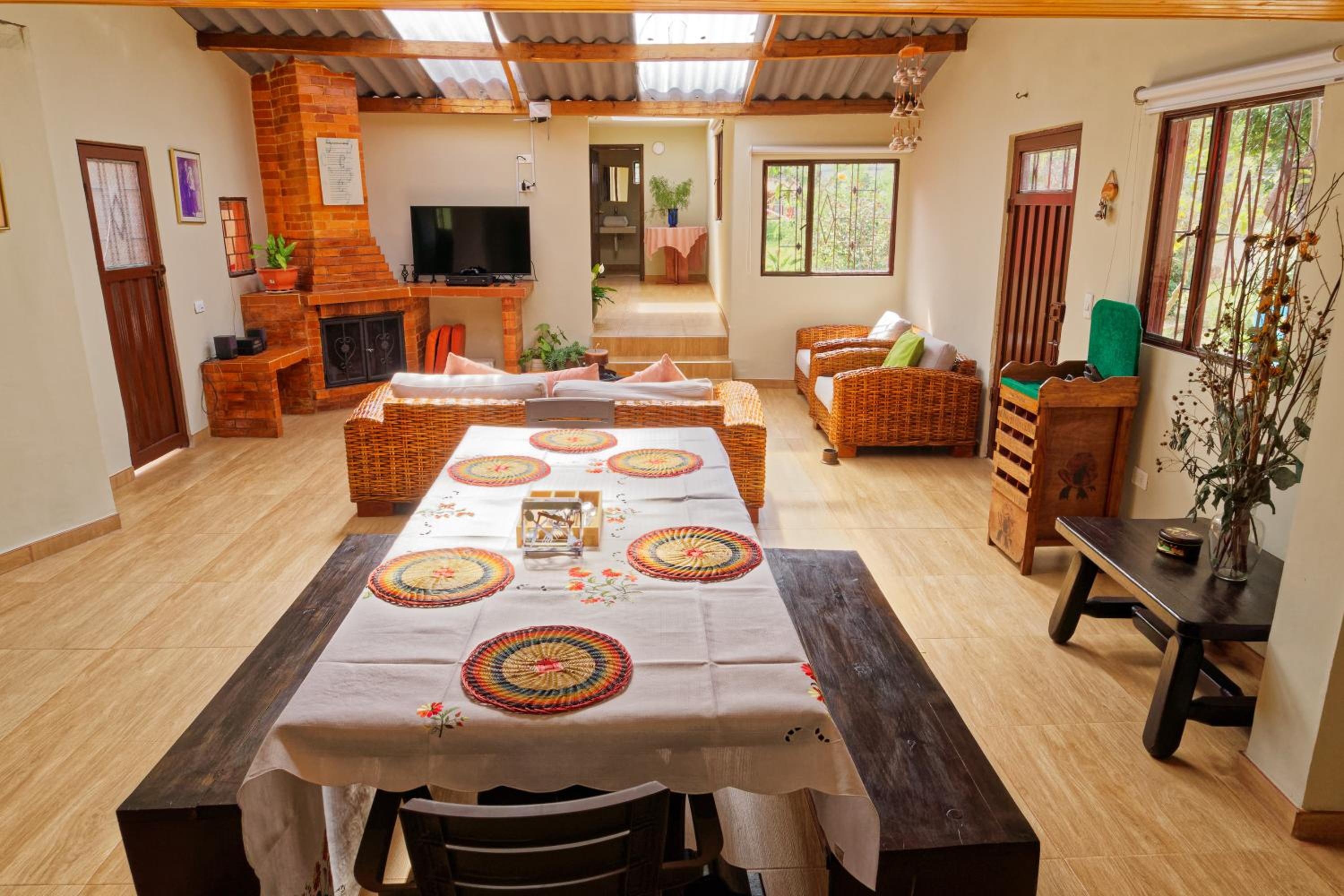 Casa Leo 