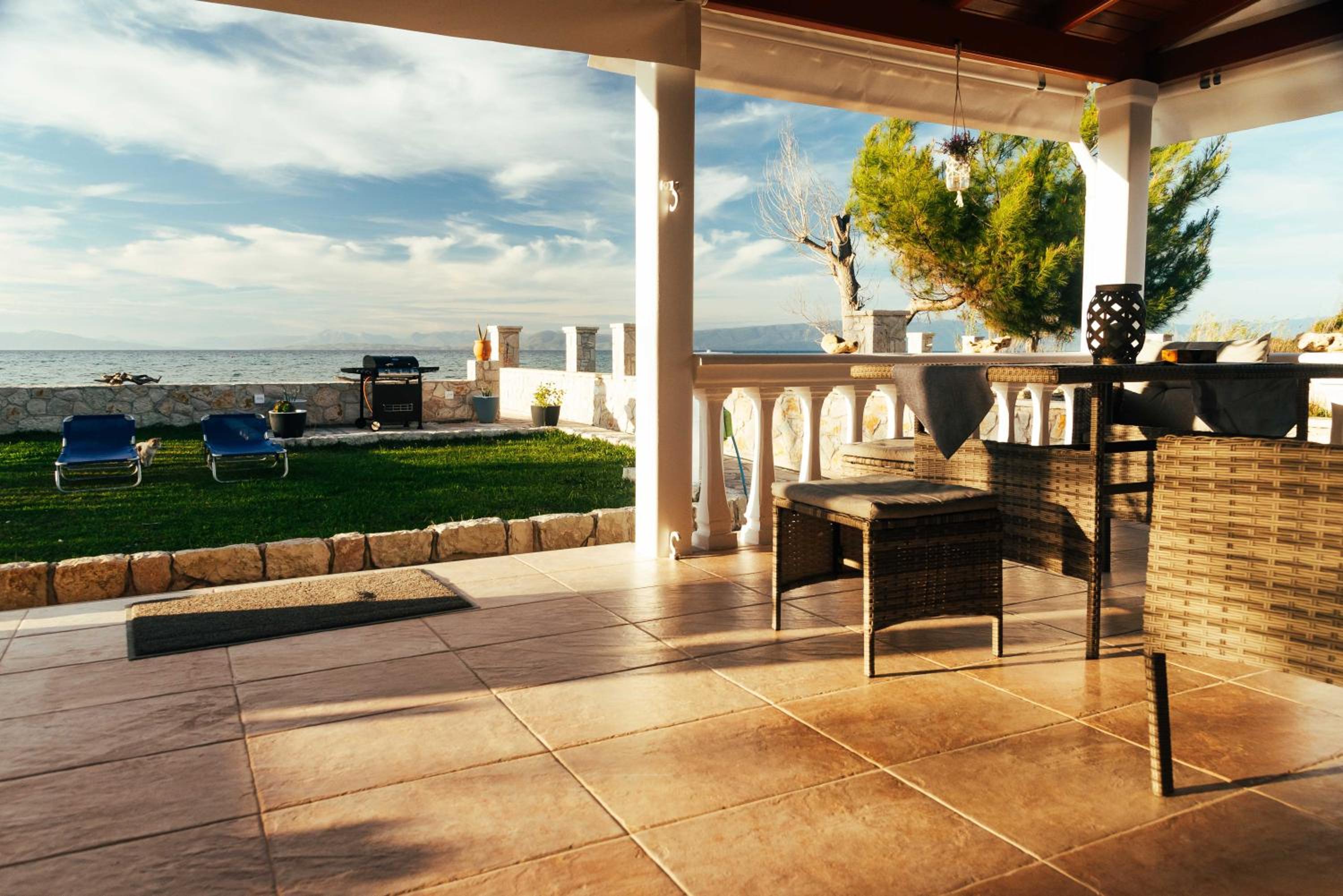 Sea Breeze Oasis (Tranquil Coastal Escape) view 3