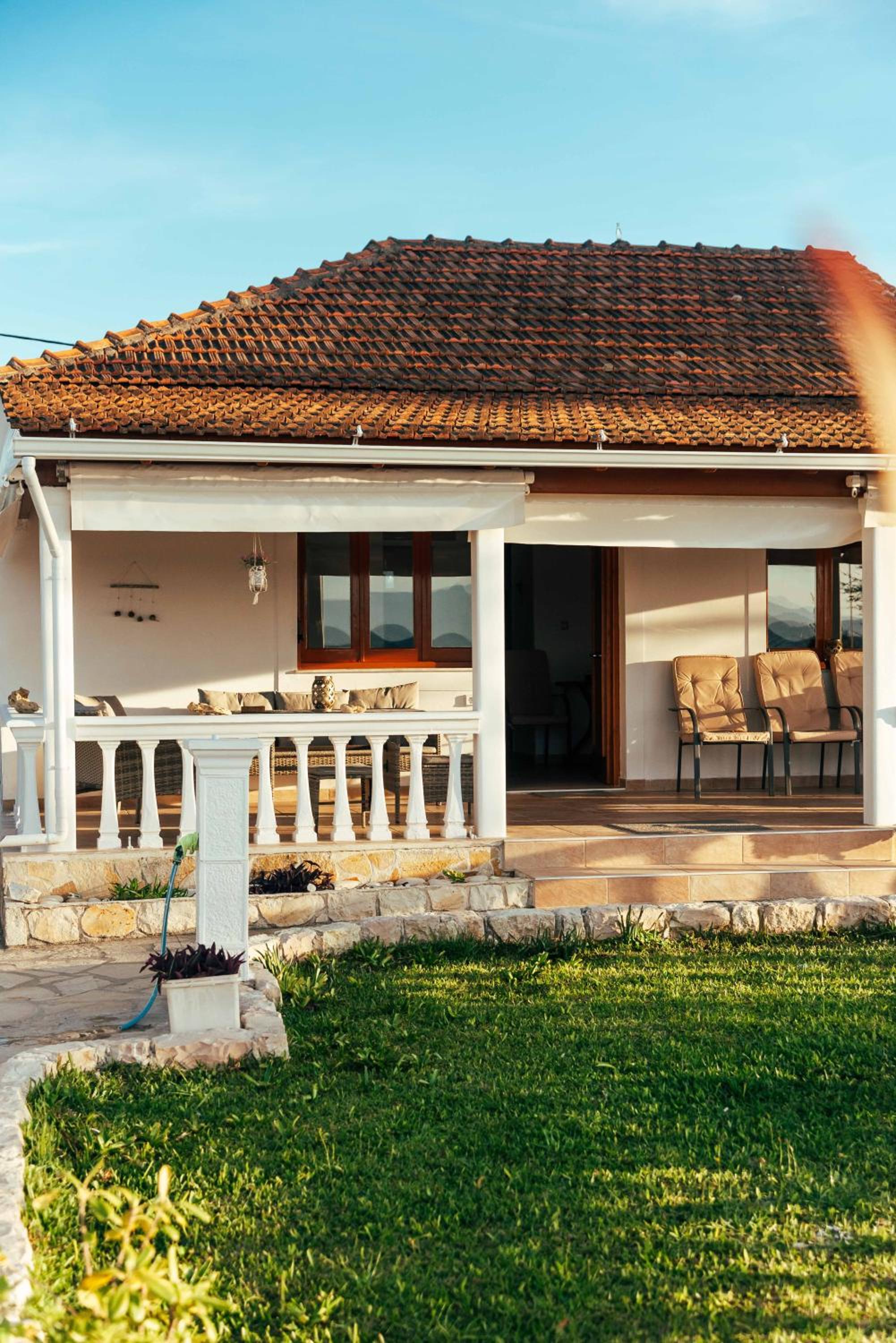 Sea Breeze Oasis (Tranquil Coastal Escape) view 4