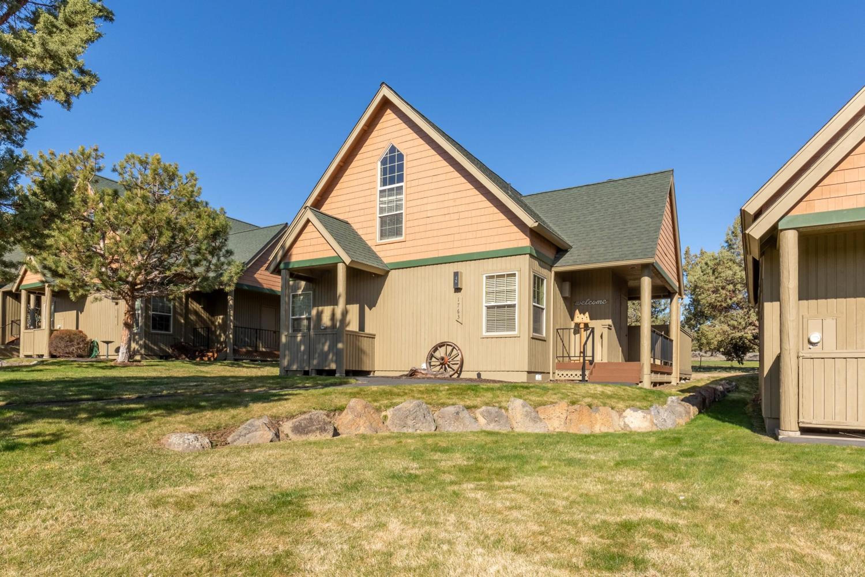 Hotel Eagle Crest Chalet With Hot Tub And Cabin Vibes