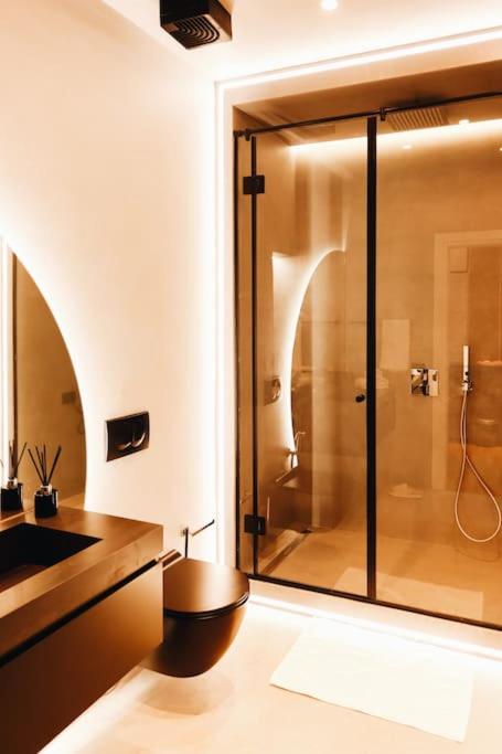 Sia's Apartment