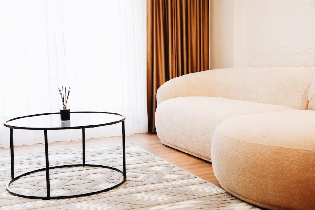 Sia's Apartment