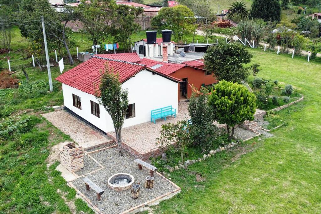 Casa Leo 
