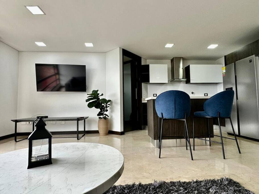 302 Spacious apartment nice view in El Poblado
