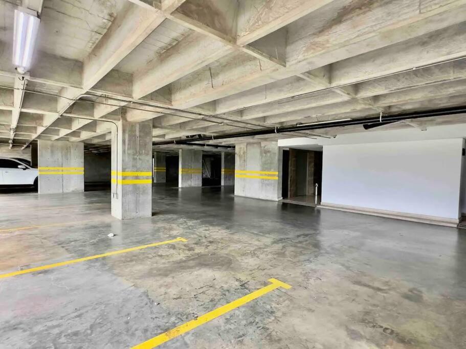 302 Spacious apartment nice view in El Poblado