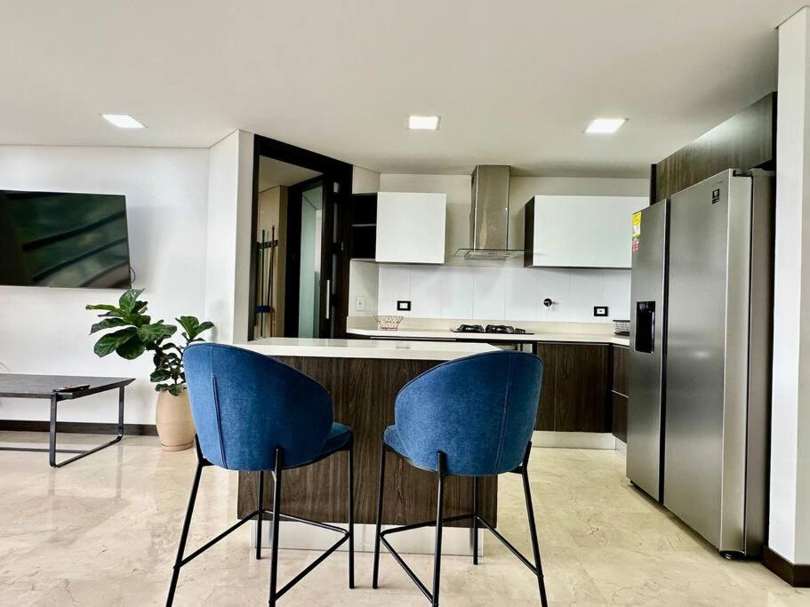 302 Spacious apartment nice view in El Poblado