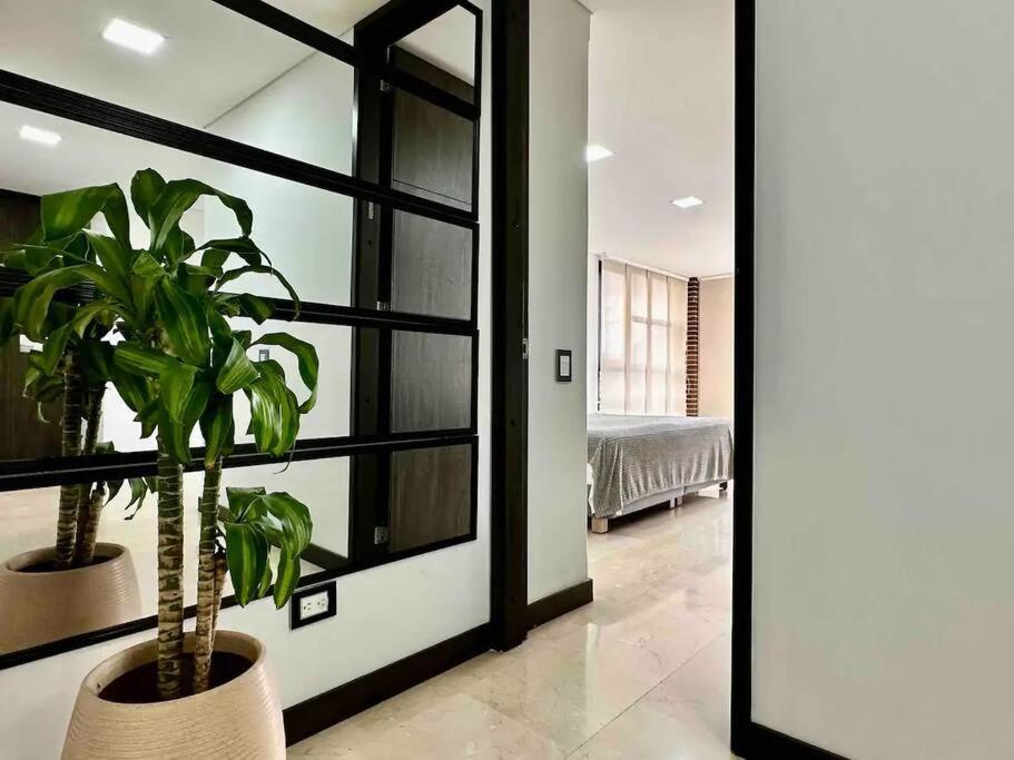 302 Spacious apartment nice view in El Poblado