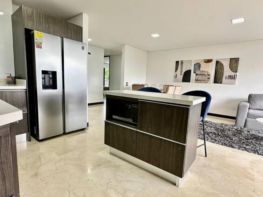 302 Spacious apartment nice view in El Poblado