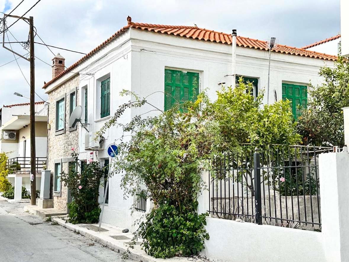 Old Villa Ormos