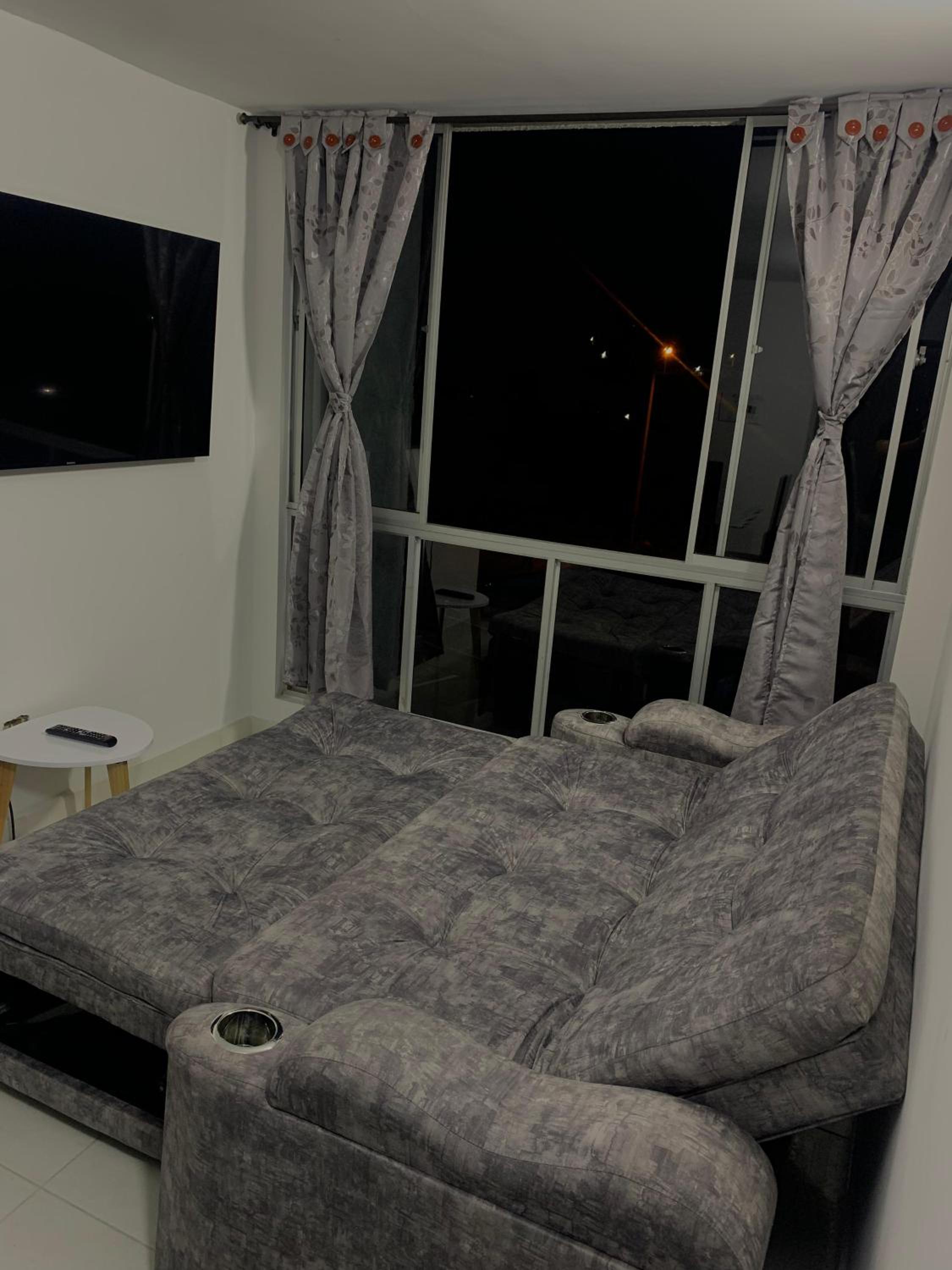 Apartamento completo en zona Exclusiva Cerca Parque del Café