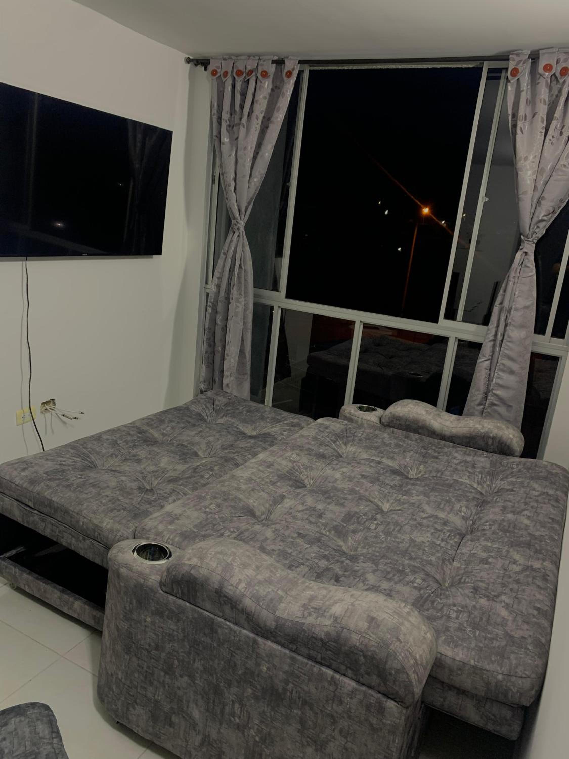 Apartamento completo en zona Exclusiva Cerca Parque del Café