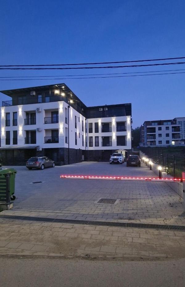 Photo 6