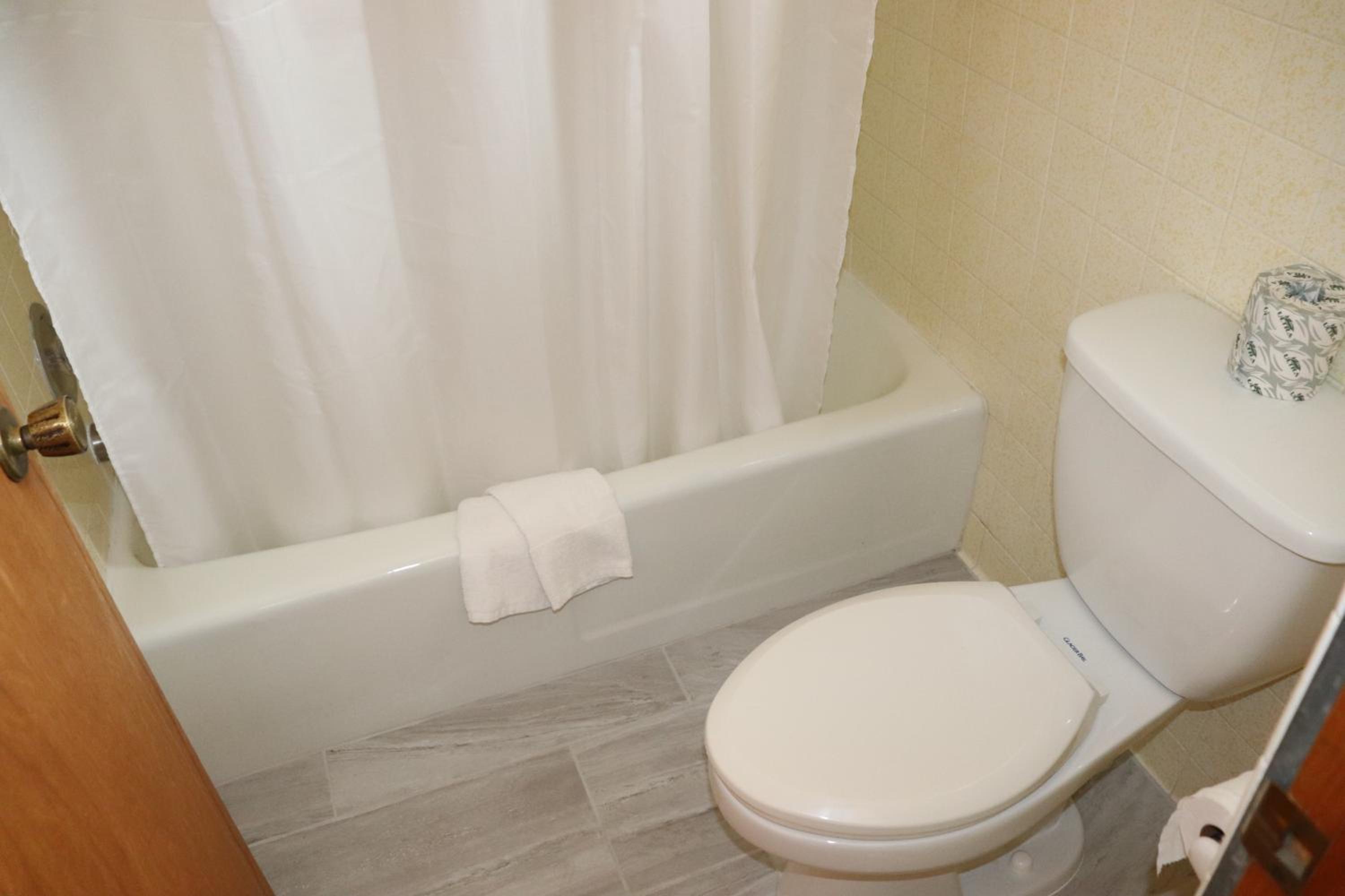 Best Nights Inn - Sparta - Property Image 43