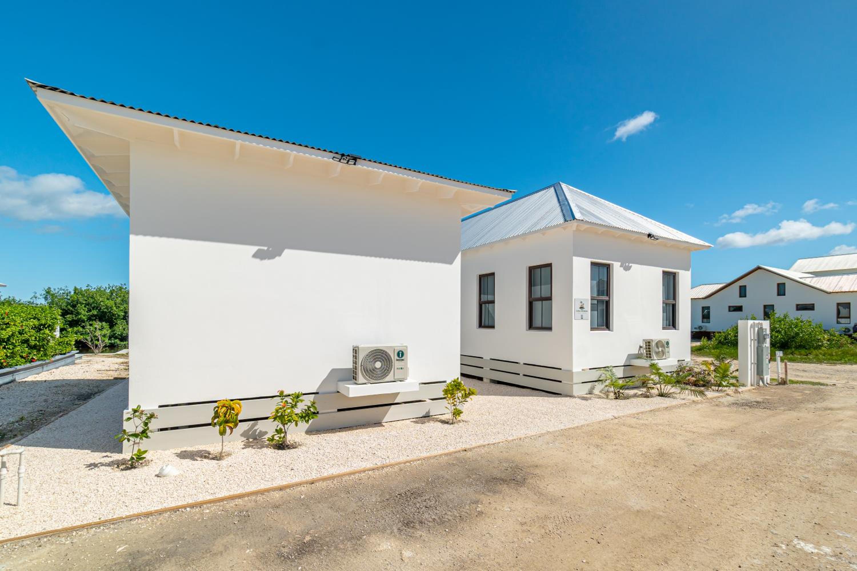 Casa Serena and Mistico Beach Club plus Boat Shuttle