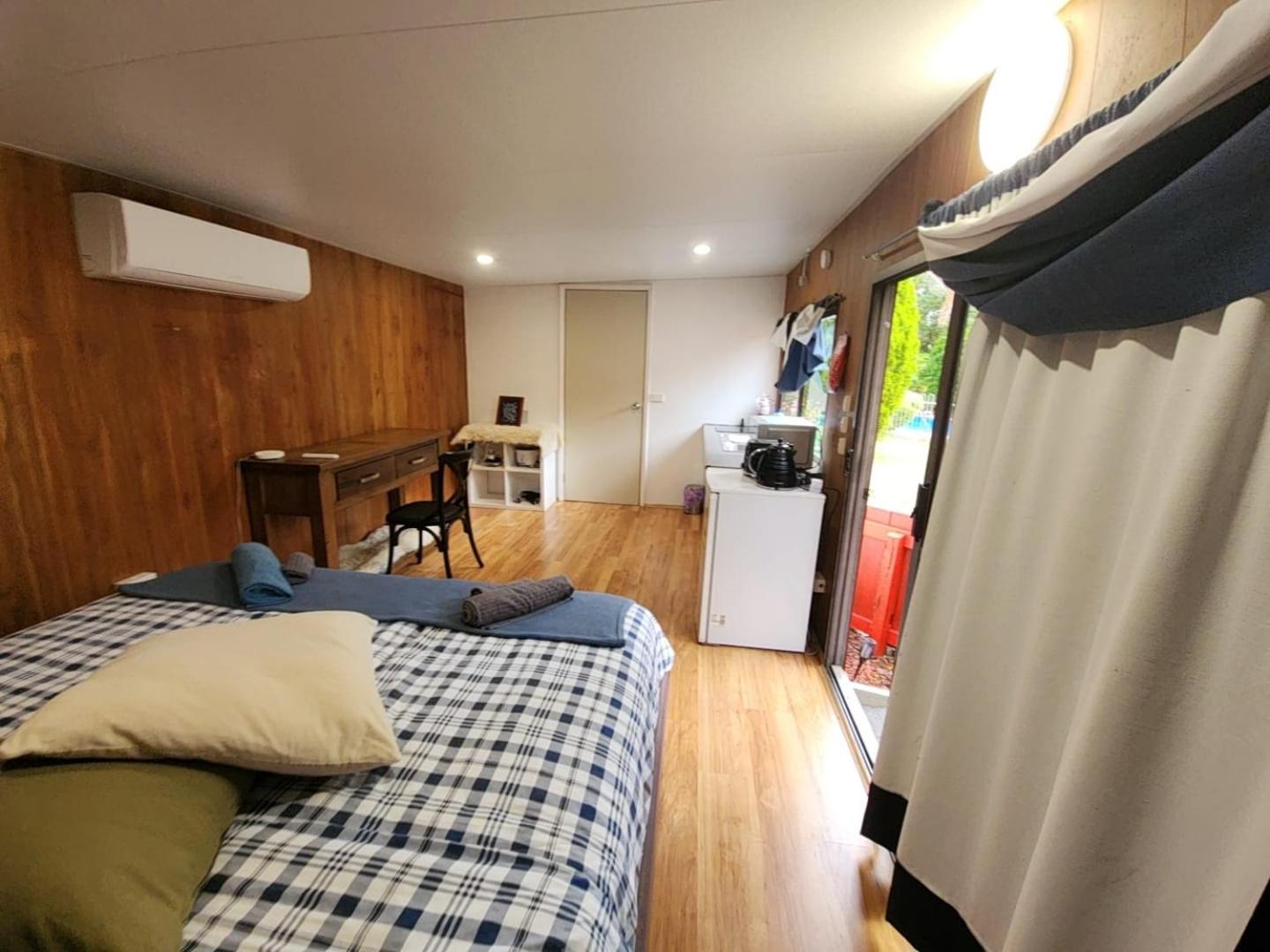 Enchanting Tree Grove, Unique Private Cabin