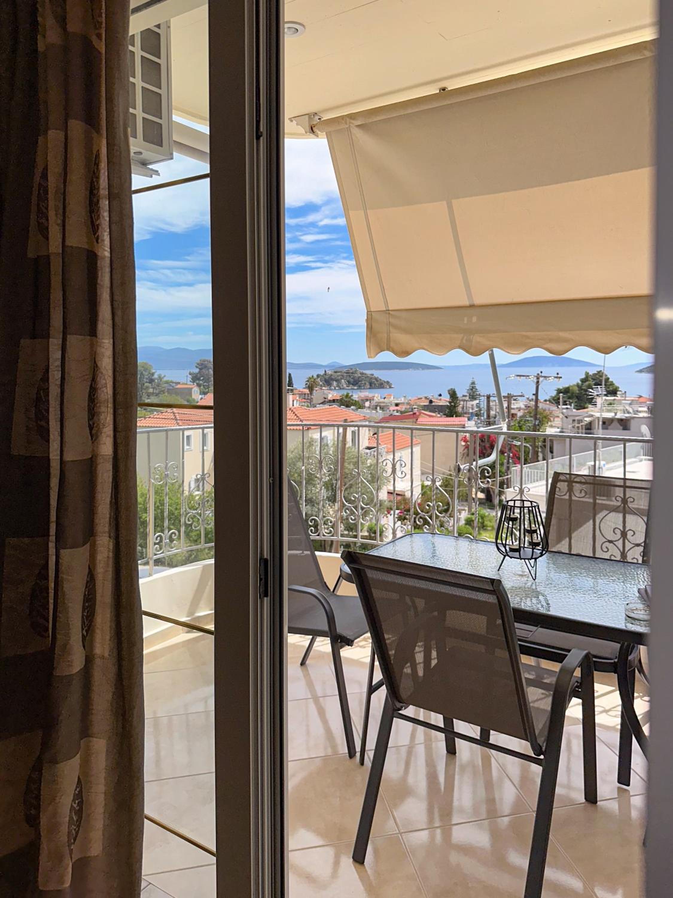 Sun n' Salt II Apartment photo 2