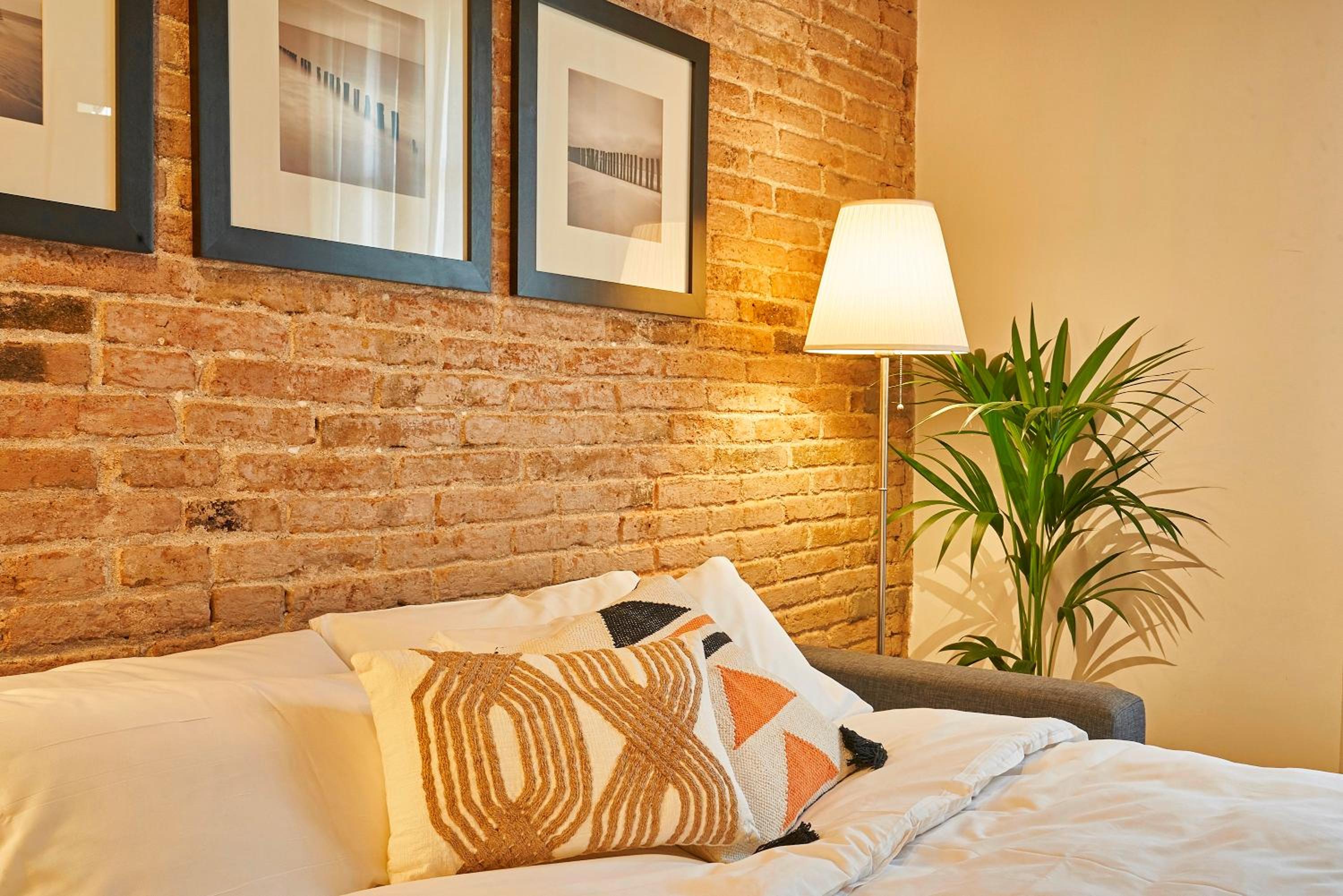 Catalan Comfort near Sagrada Familia by MyRentalHost