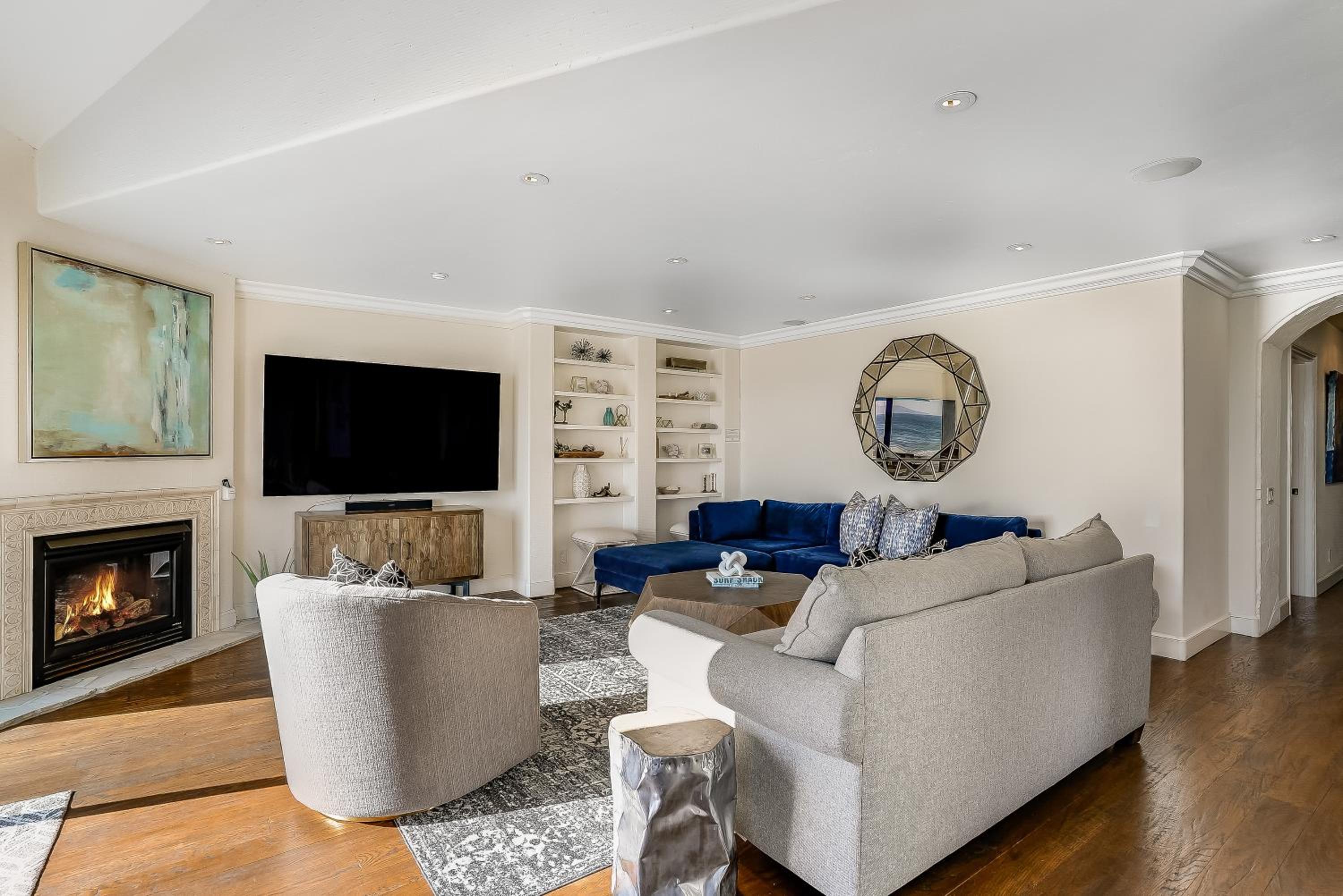 Luxury, renovated, oceanfront home with incredible deck & views - dogs welcome view 4