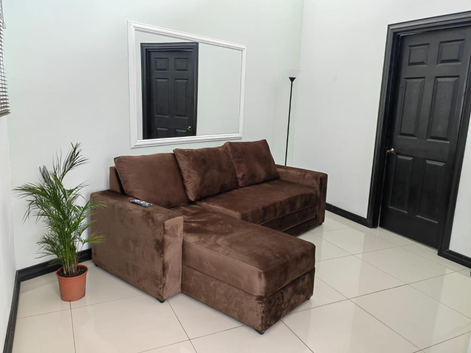 Hotel Boutique CasAguacate Apt Morfo close to Airport