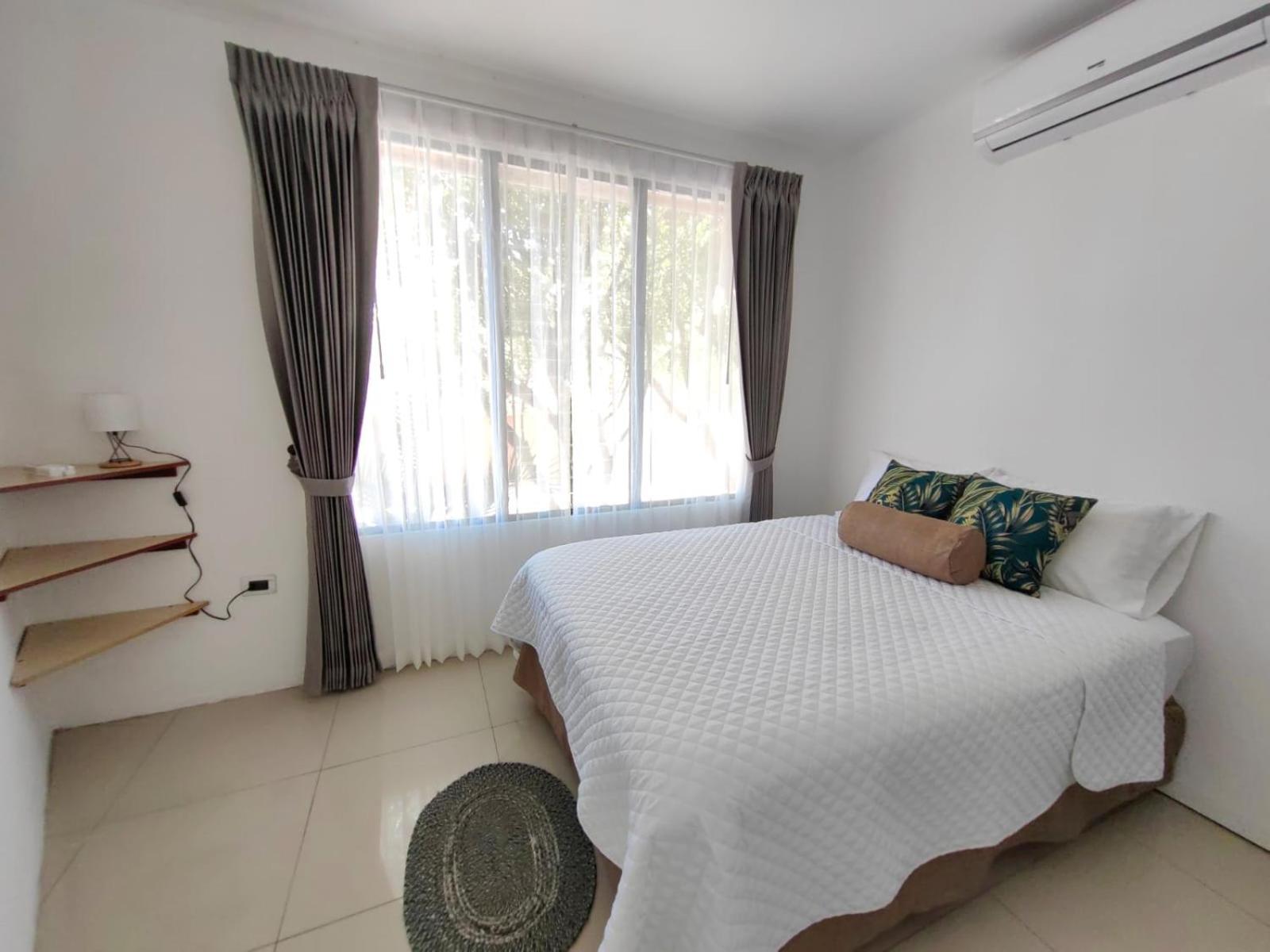Hotel Boutique CasAguacate Apt Morfo close to Airport