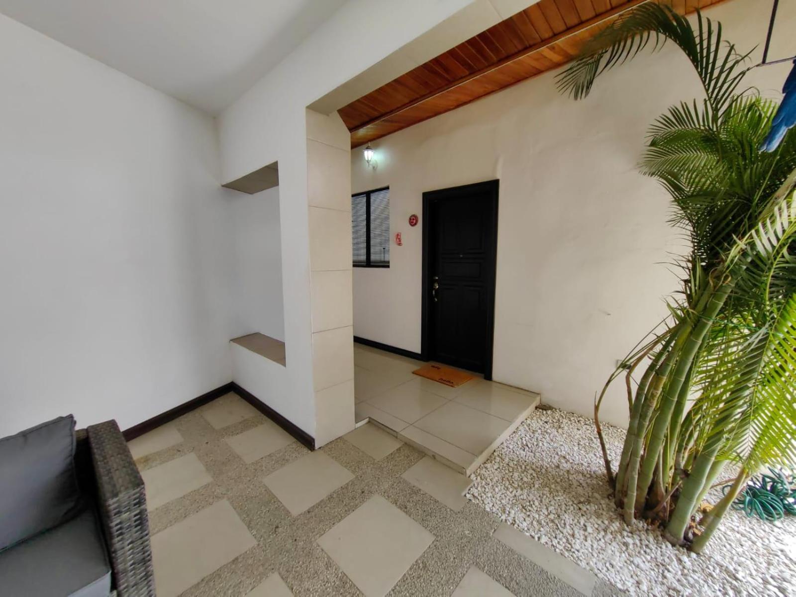 Hotel Boutique CasAguacate Apt Morfo close to Airport