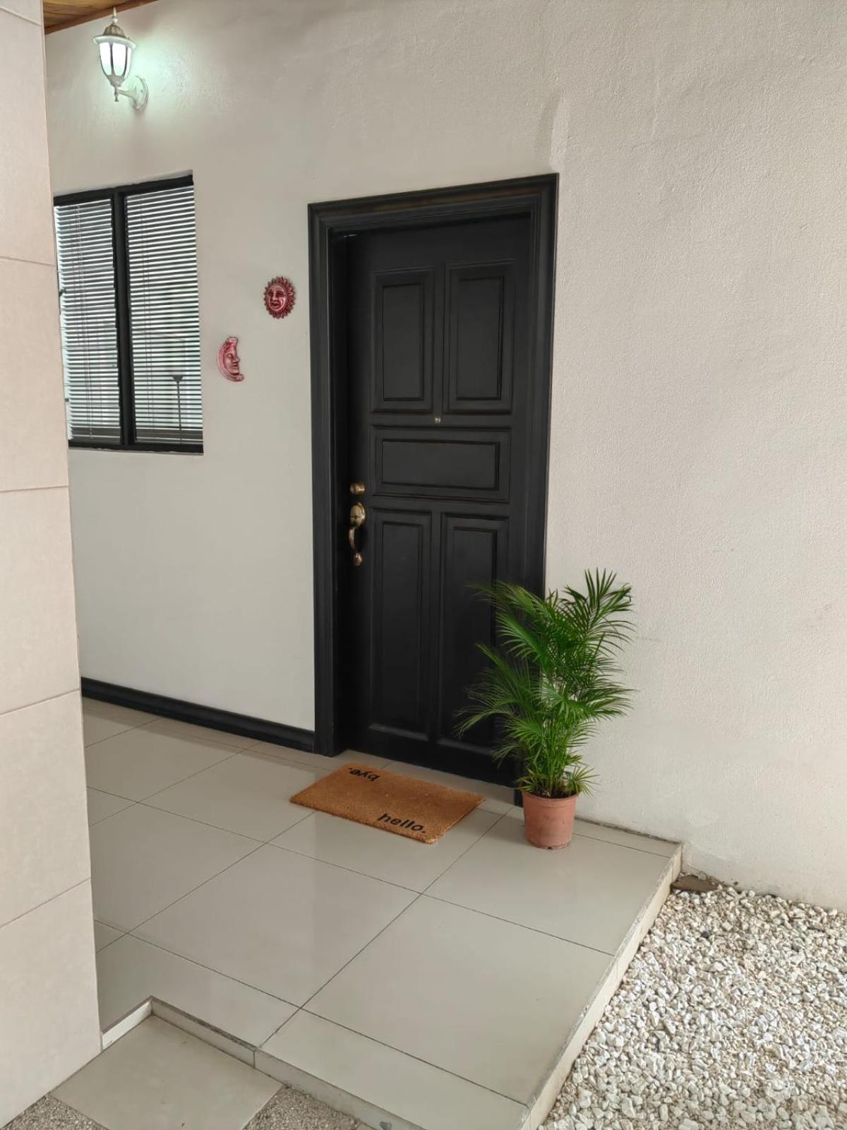 Hotel Boutique CasAguacate Apt Morfo close to Airport