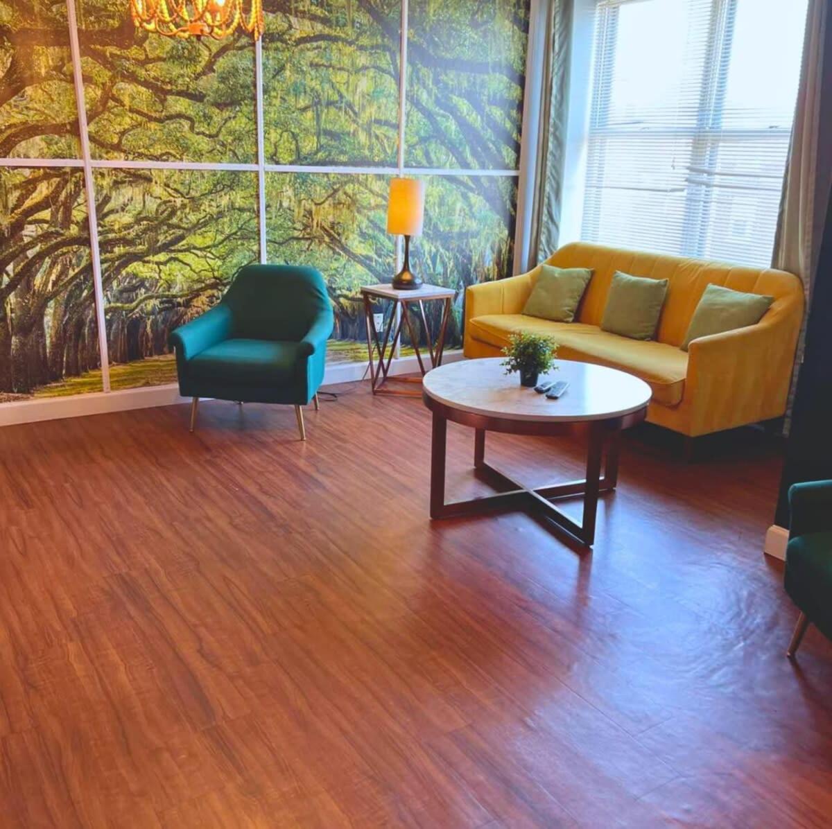 2BR W&D 6th FloorMins to Forest Park CWE