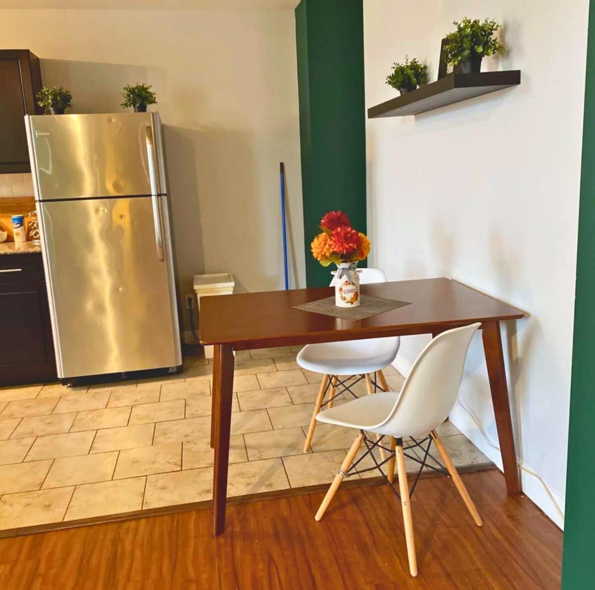 2BR W&D 6th FloorMins to Forest Park CWE