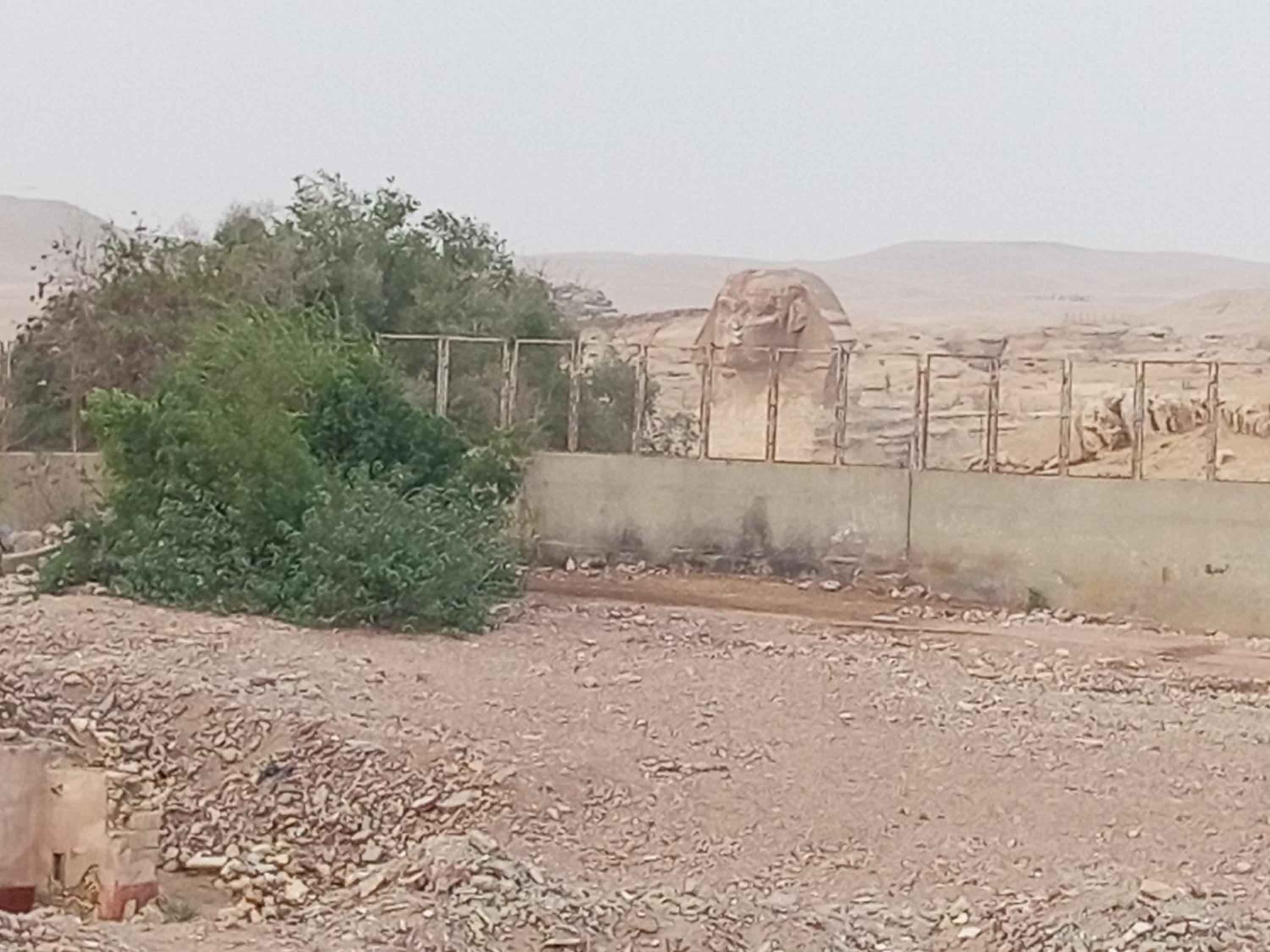 Grensha Pyramids inn