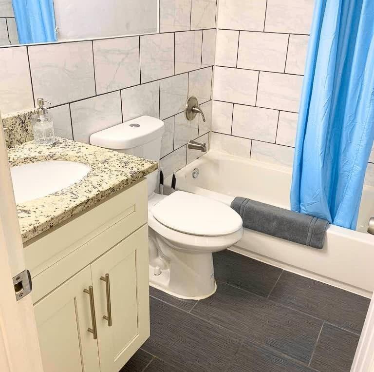 2BR W&D Near Forest Park Barnes Hospital STL Zoo view 2