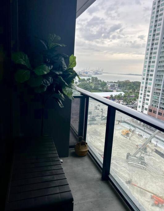 Hotel Downtown Miami Studio