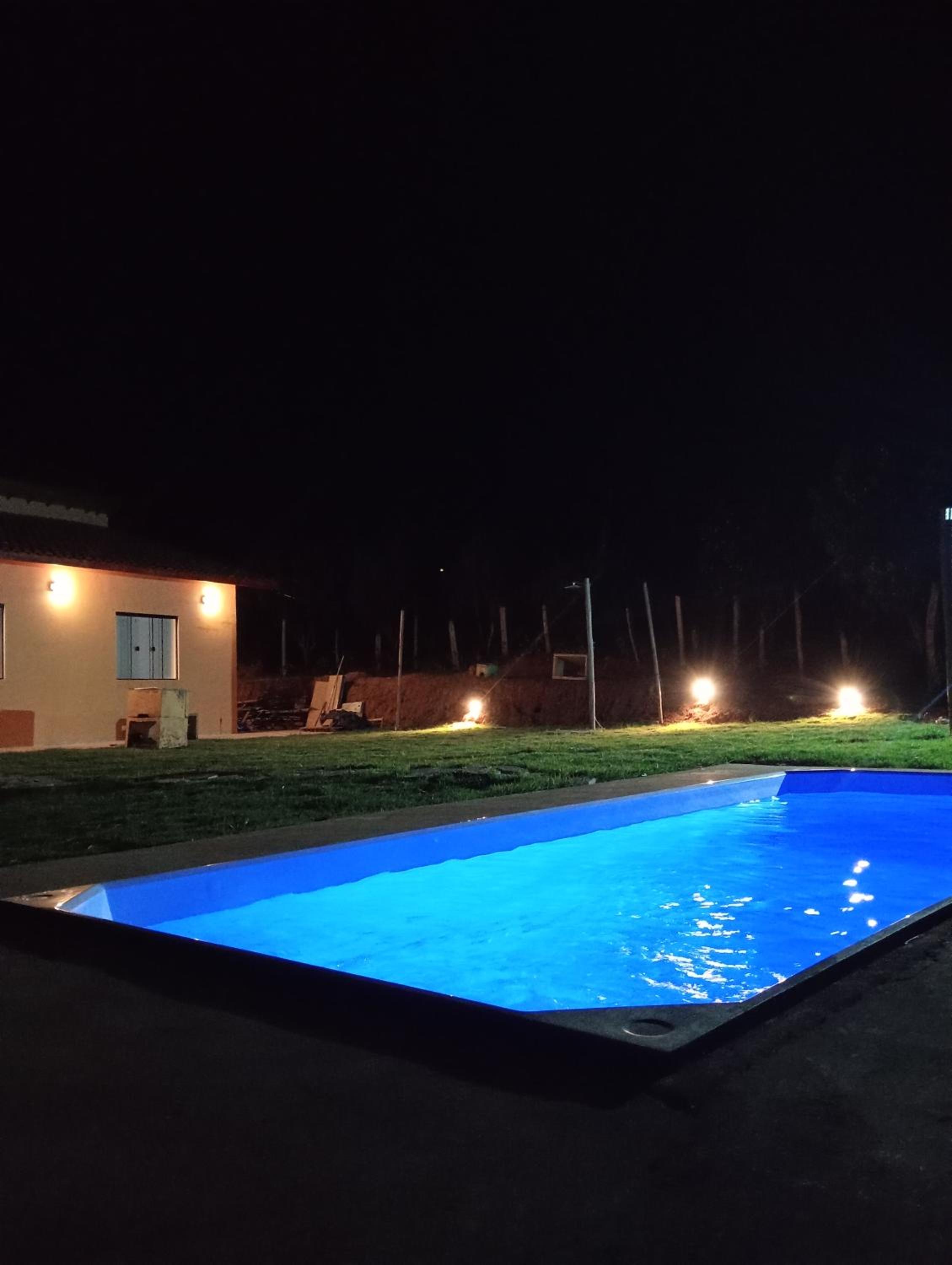 Sítio Âmbar - Piscina, Wi-fi e lago de pesca !