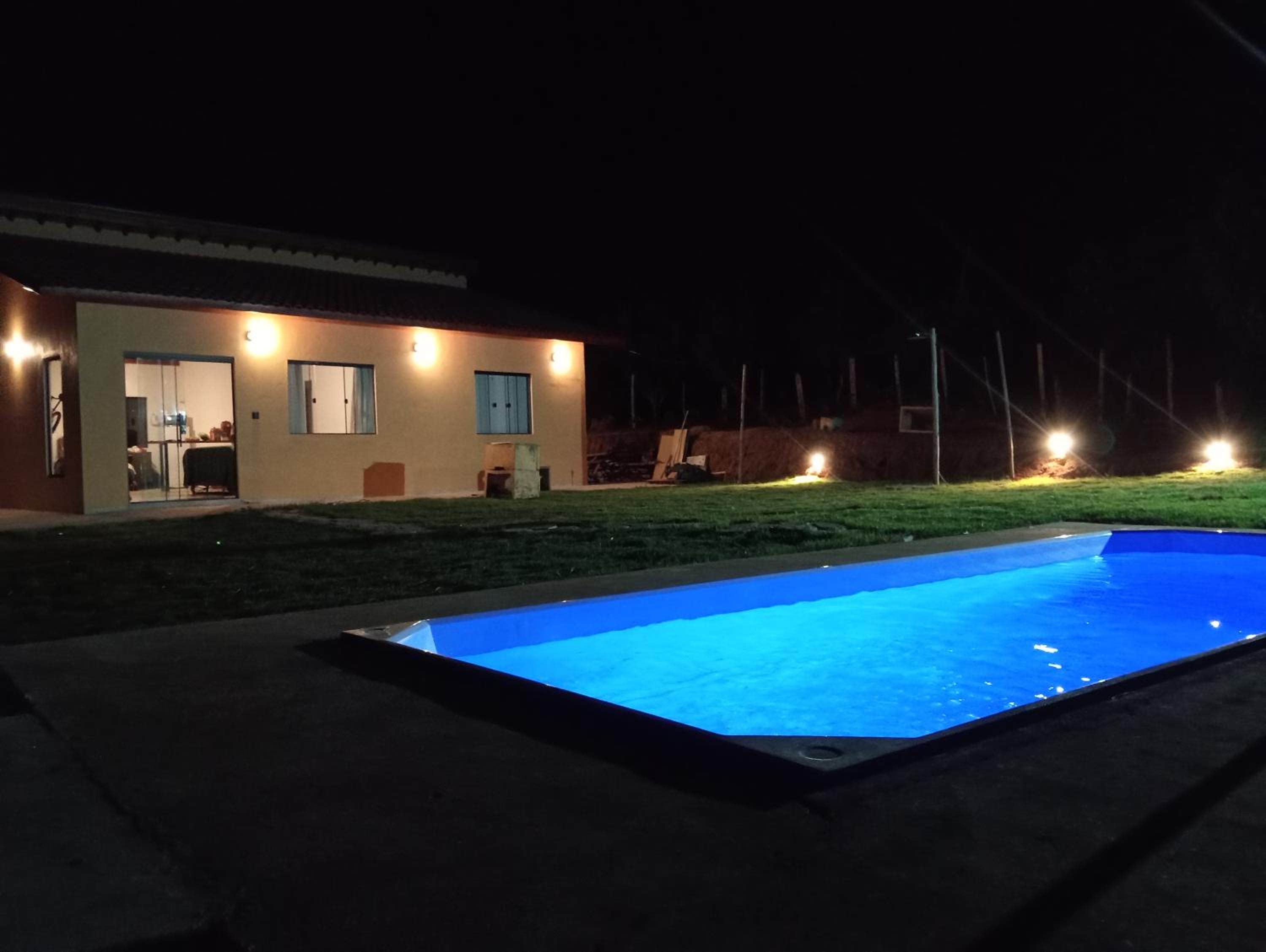 Sítio Âmbar - Piscina, Wi-fi e lago de pesca !