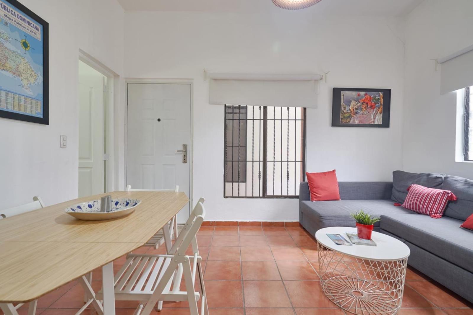 Apartamento de un solo piso zona colonial