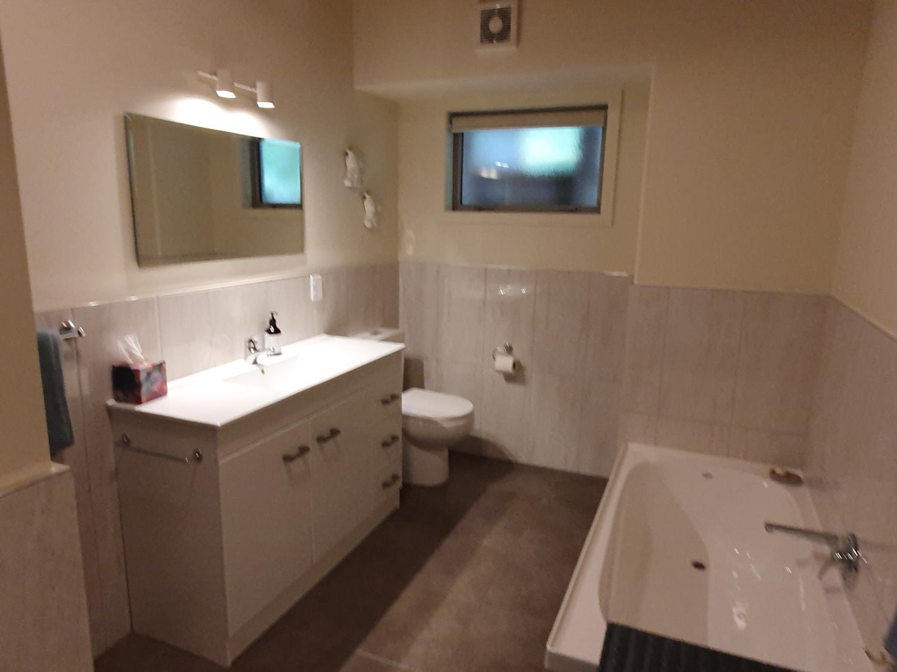 Quiet. Comfy Oasis in Whangarei view 5