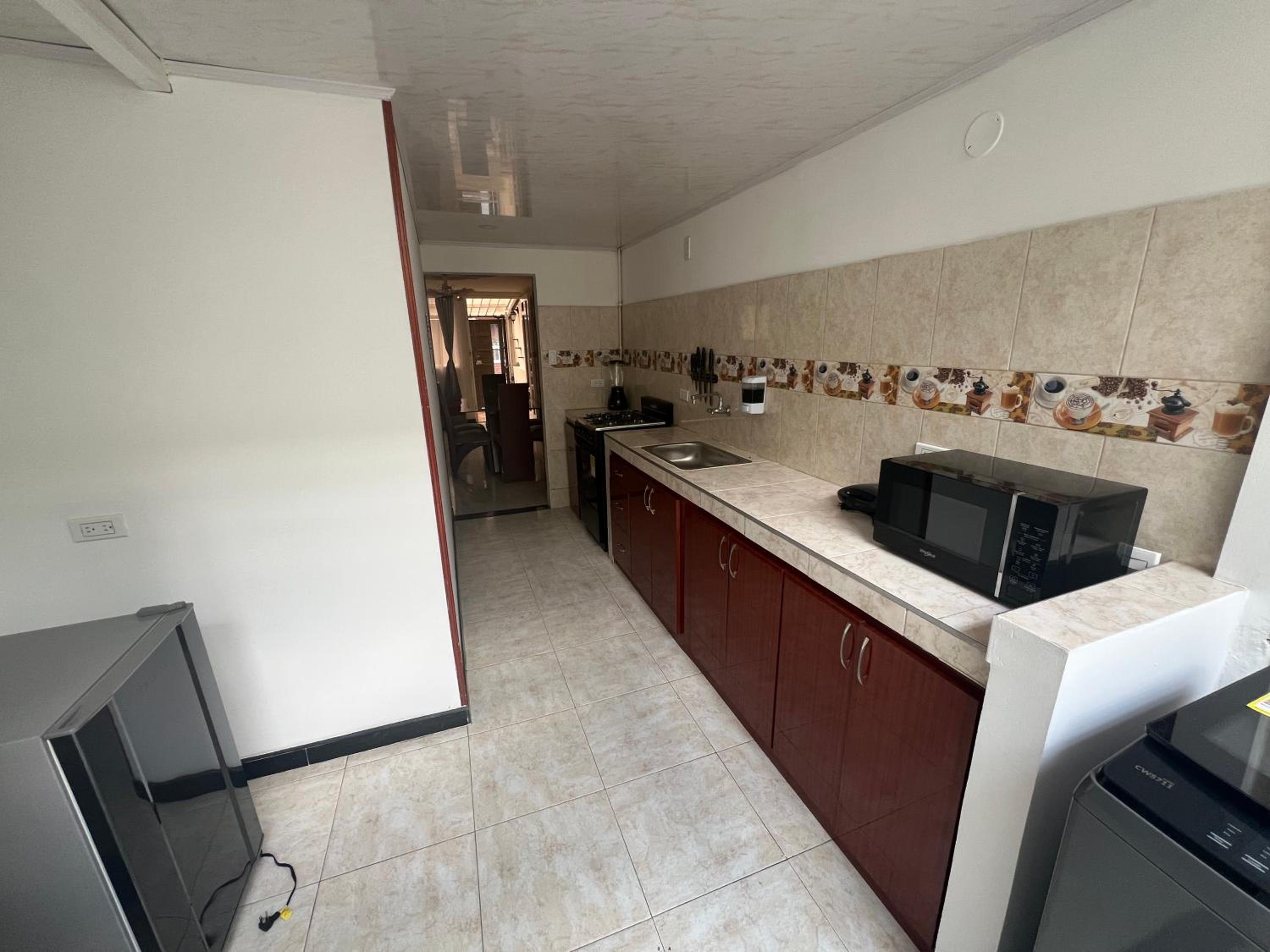 Hermoso apartamento cerca al aeropuerto!
