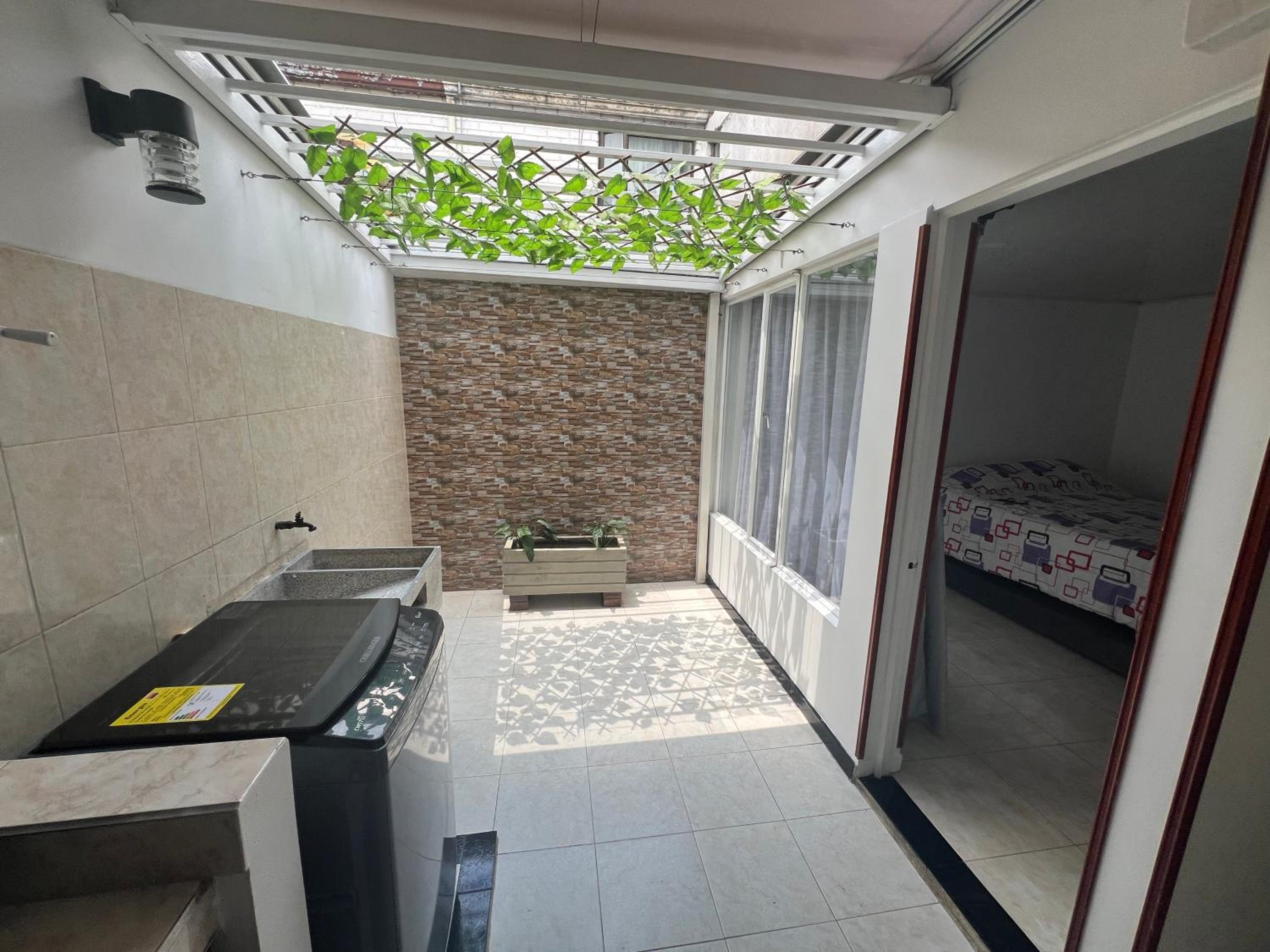 Hermoso apartamento cerca al aeropuerto!