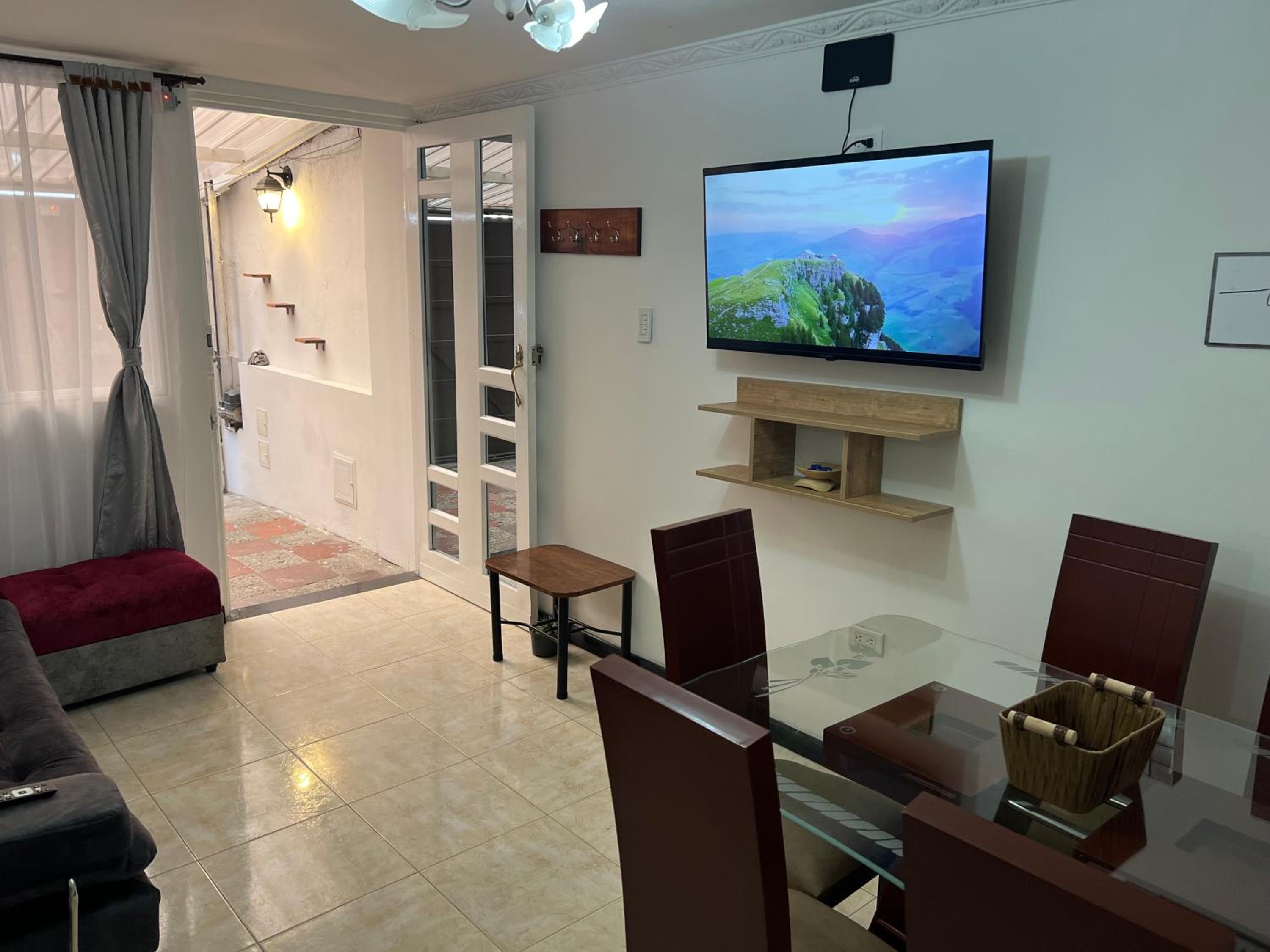 Hermoso apartamento cerca al aeropuerto!