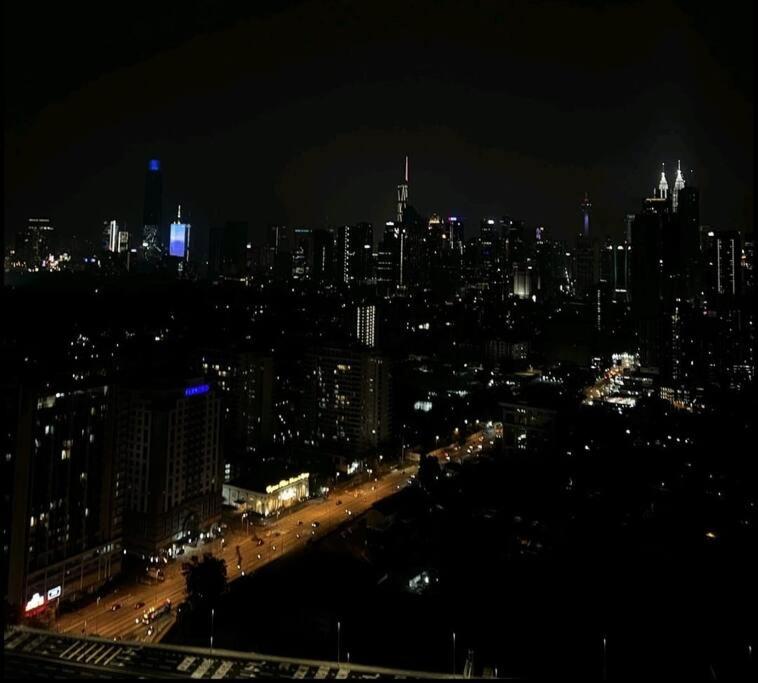 Neu Suite Ampang, LRT Jelatek, Gleneagles Hospital