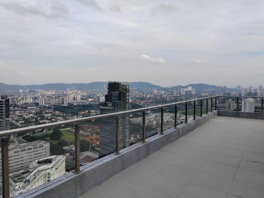 Neu Suite Ampang, LRT Jelatek, Gleneagles Hospital