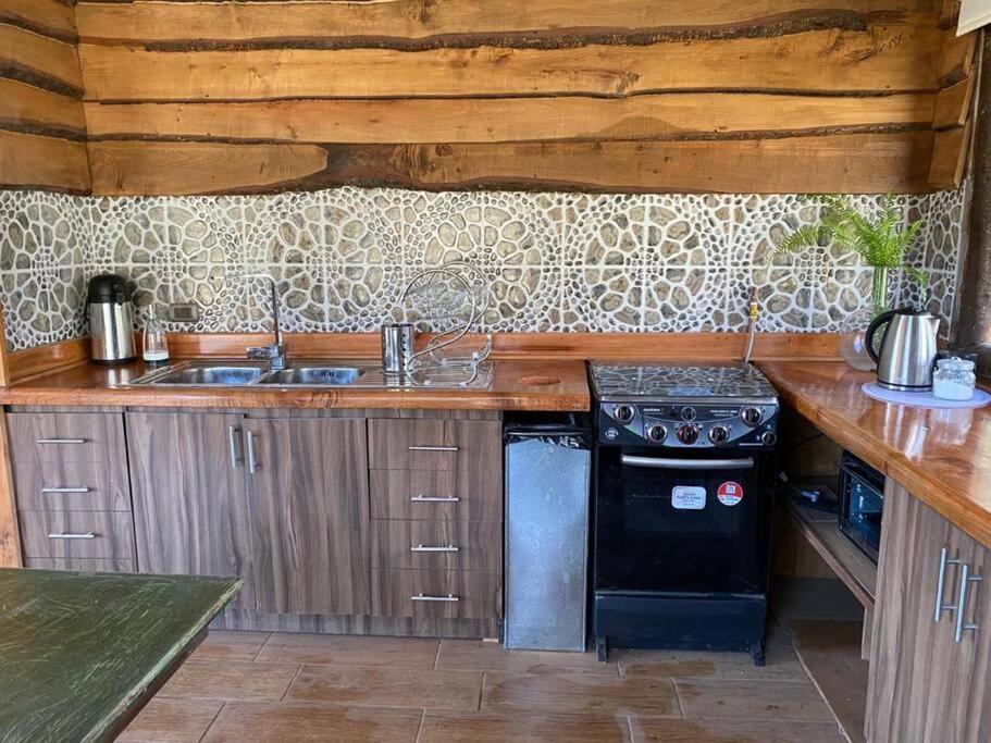 Casa Familiar a orilla de laguna