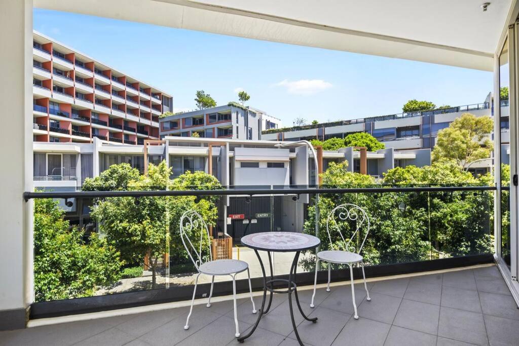 Zetland Delight 2-Bedroom with Pool & Gym