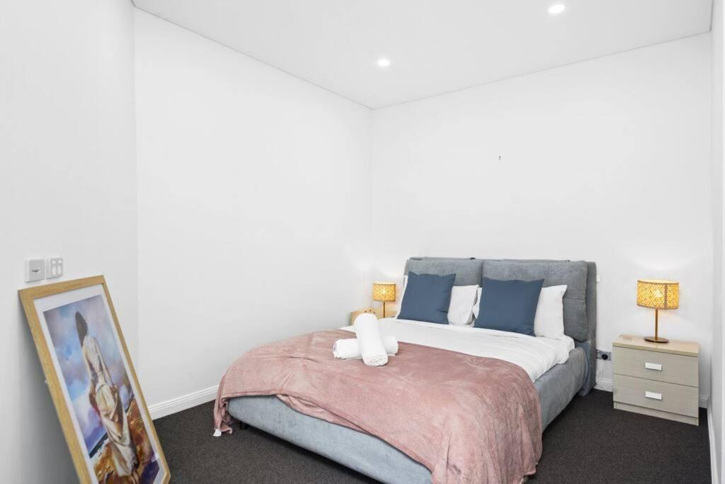 Zetland Delight 2-Bedroom with Pool & Gym