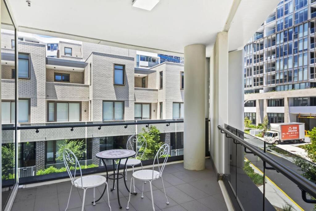 Zetland Delight 2-Bedroom with Pool & Gym