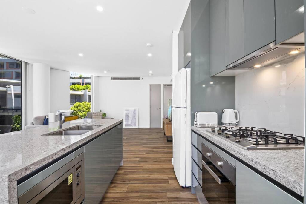 Zetland Delight 2-Bedroom with Pool & Gym